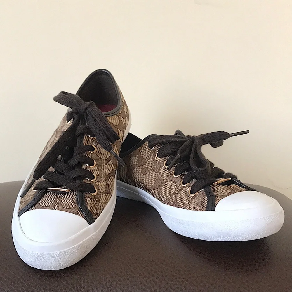 Coach Empire Outline Signature Canvas shoes Size 7.5 kakhi ⭐️⭐️⭐️ - Picture 2 of 11
